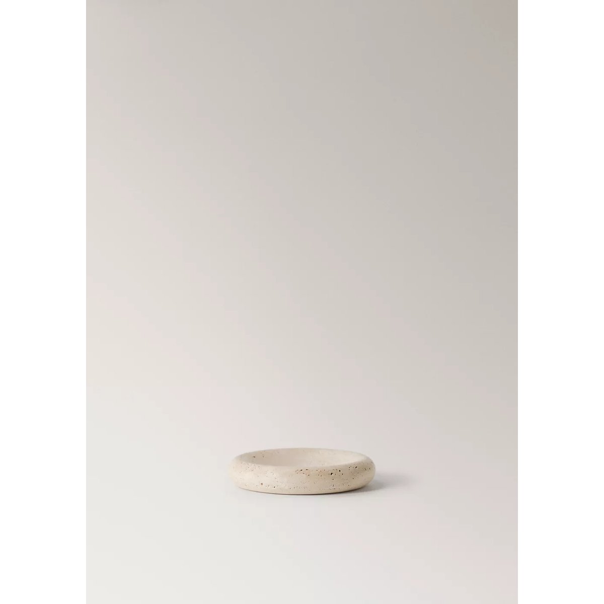 Porte-savon 100 % marbre effet travertin écru, MANGO HOME