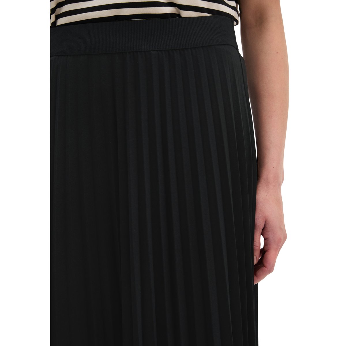 Jupe plissée en jersey évasée avec TENCEL™ Lyocell noir, MARC O'POLO