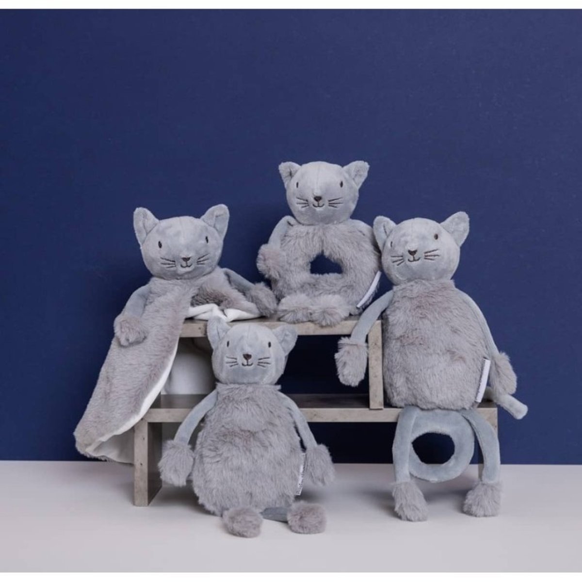 Peluche Boîte à musique - Oscar le Chat gris, PIOUPIOU ET MERVEILLES