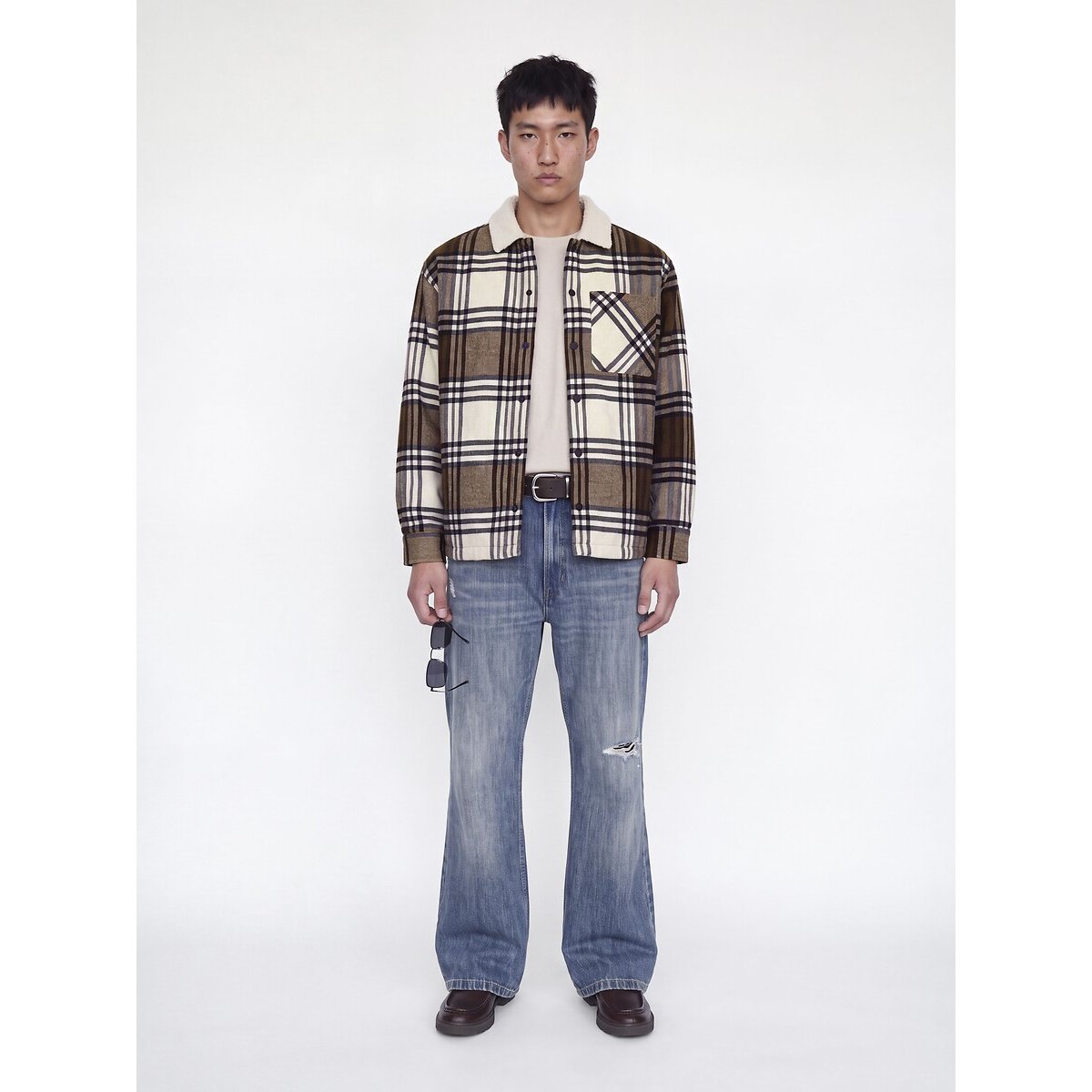 Casaco modelo camisa com forro de sherpa quadrados castanho, JACK & JONES