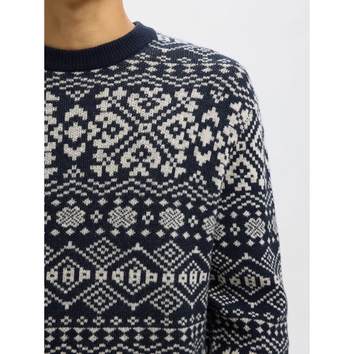 Pull Ras Du Cou sky captain, SELECTED