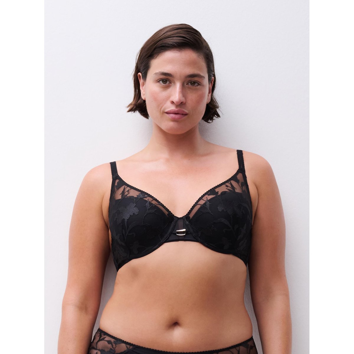 Soutien-gorge spacer plongeant IDYLL noir, CHANTELLE