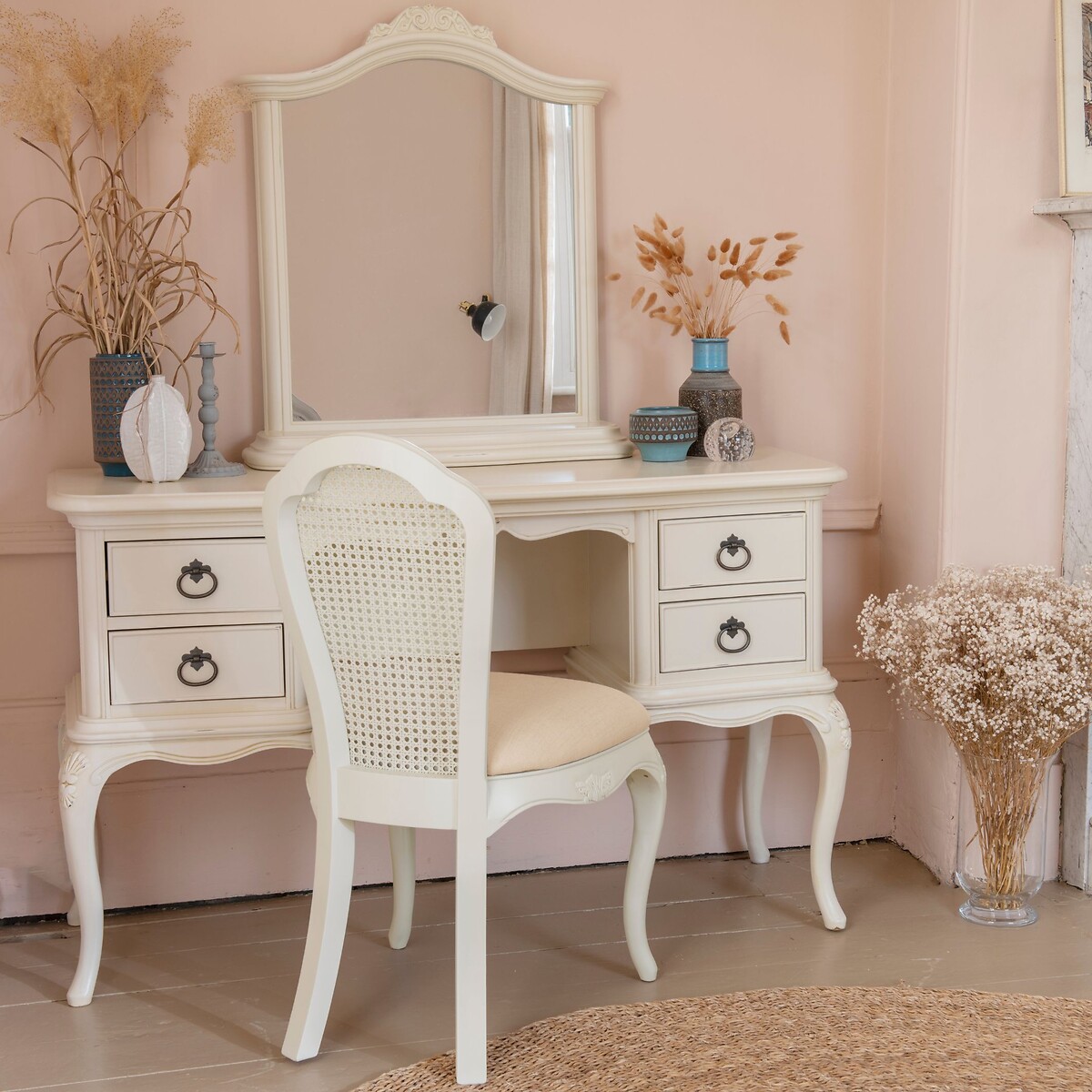 Ivory French-Vintage Dressing Table ivory, WILLIS & GAMBIER