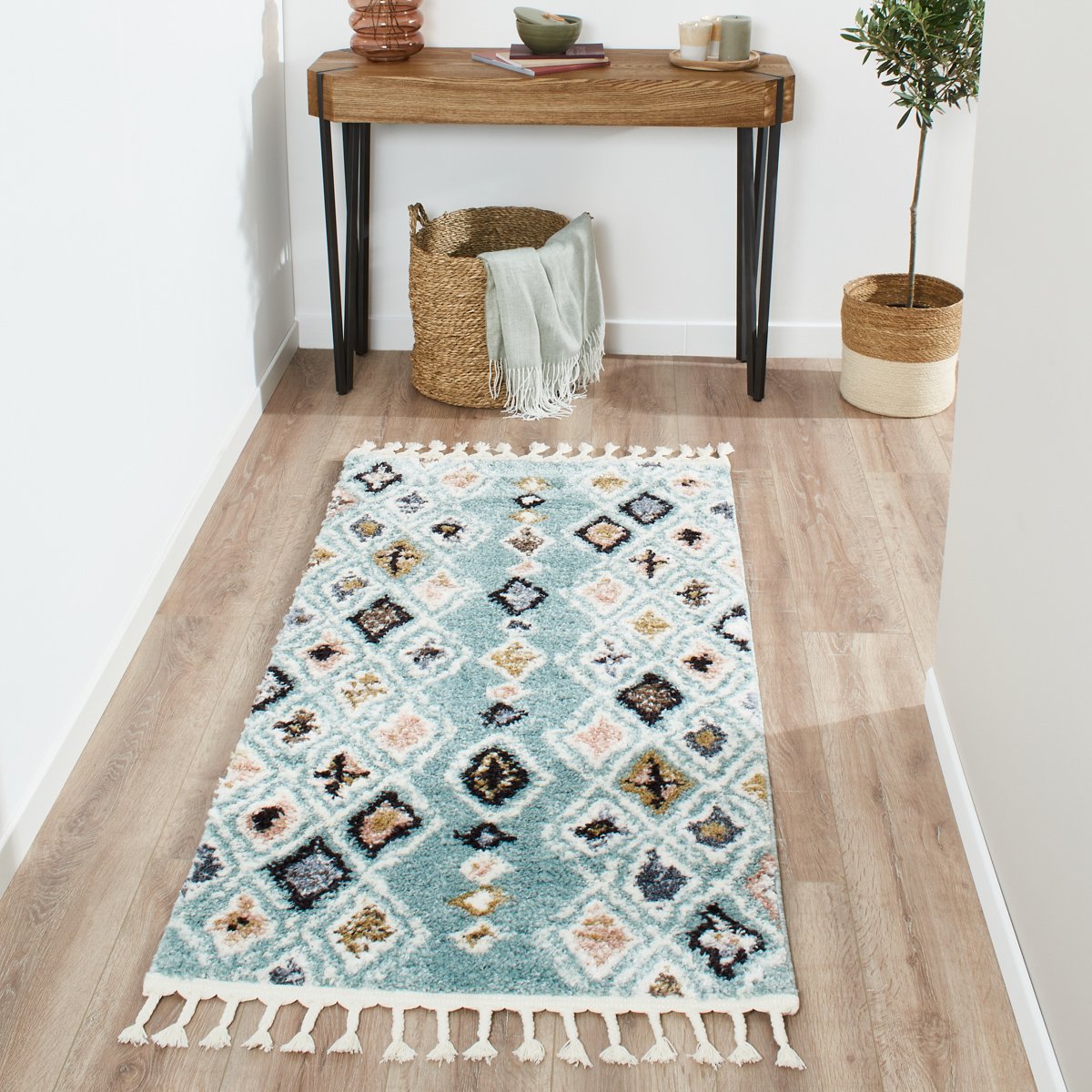 Tapis de salon symétrique imitation laine à franges DELYA bleu, NAZAR RUGS