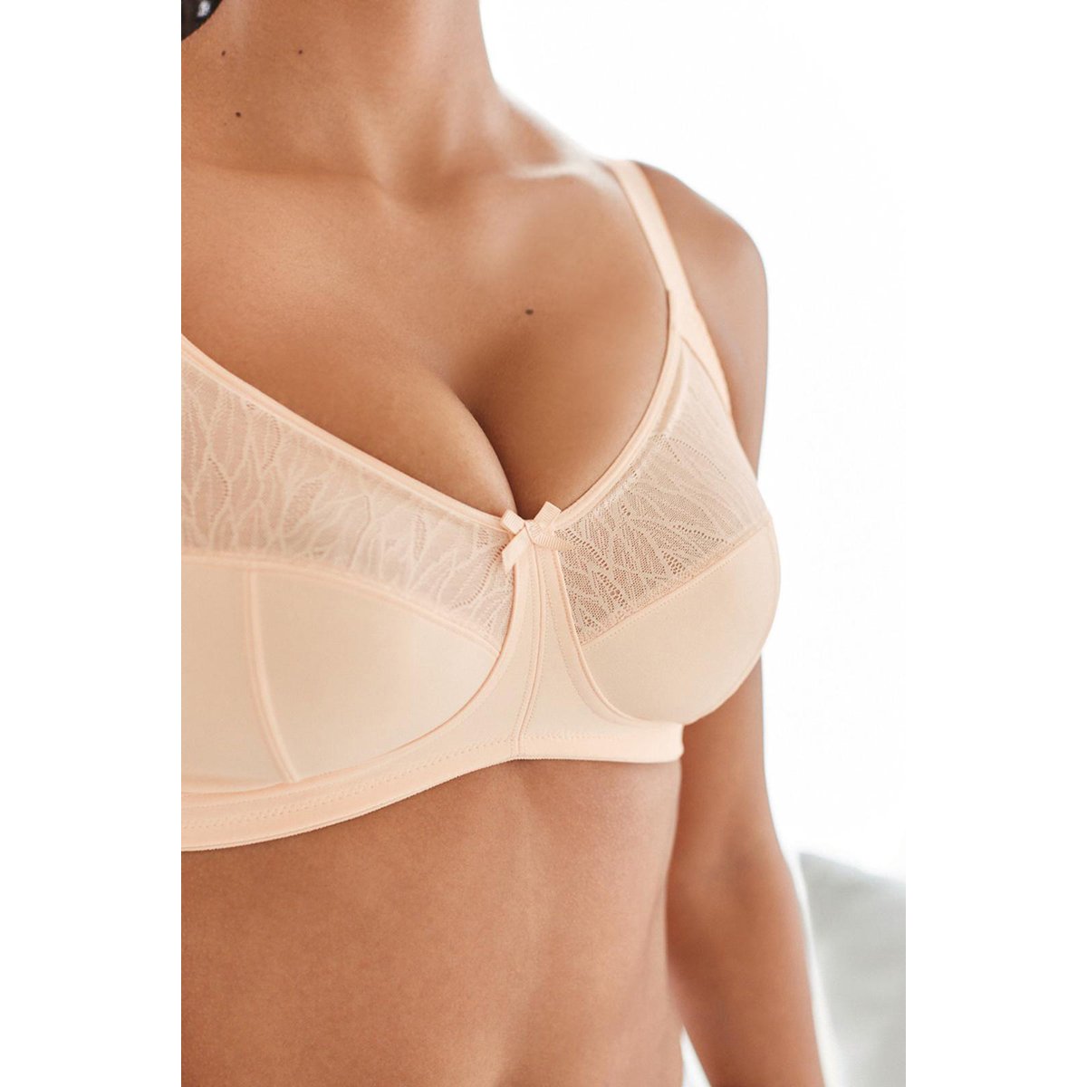 Soutien-gorge Sans Armatures À Bonnets chair, NEXT