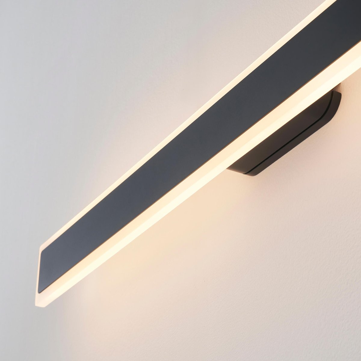 Longue Applique en Aluminium avec IP54 - MATTEA noir, KOSILUM