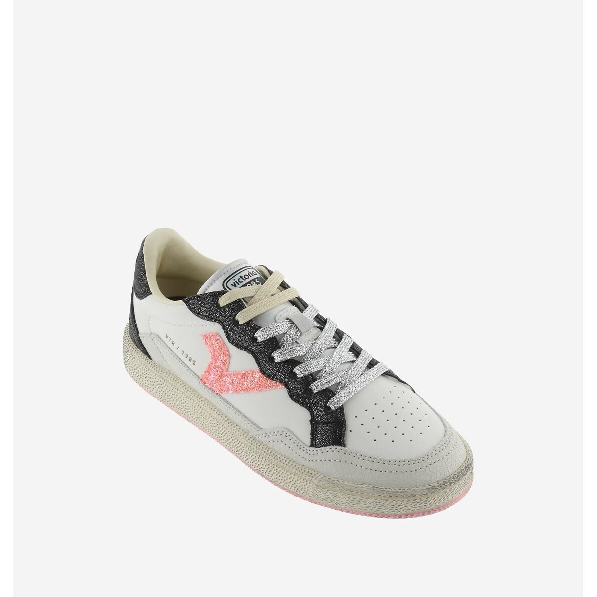 Smash Trainers white/black, VICTORIA