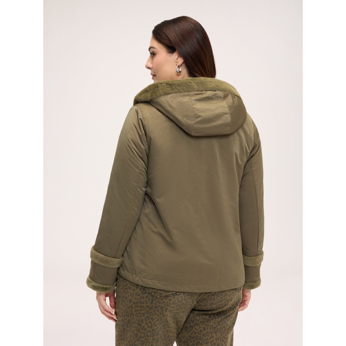 Veste matelassée avec détails en peluche verde militare, FIORELLA RUBINO