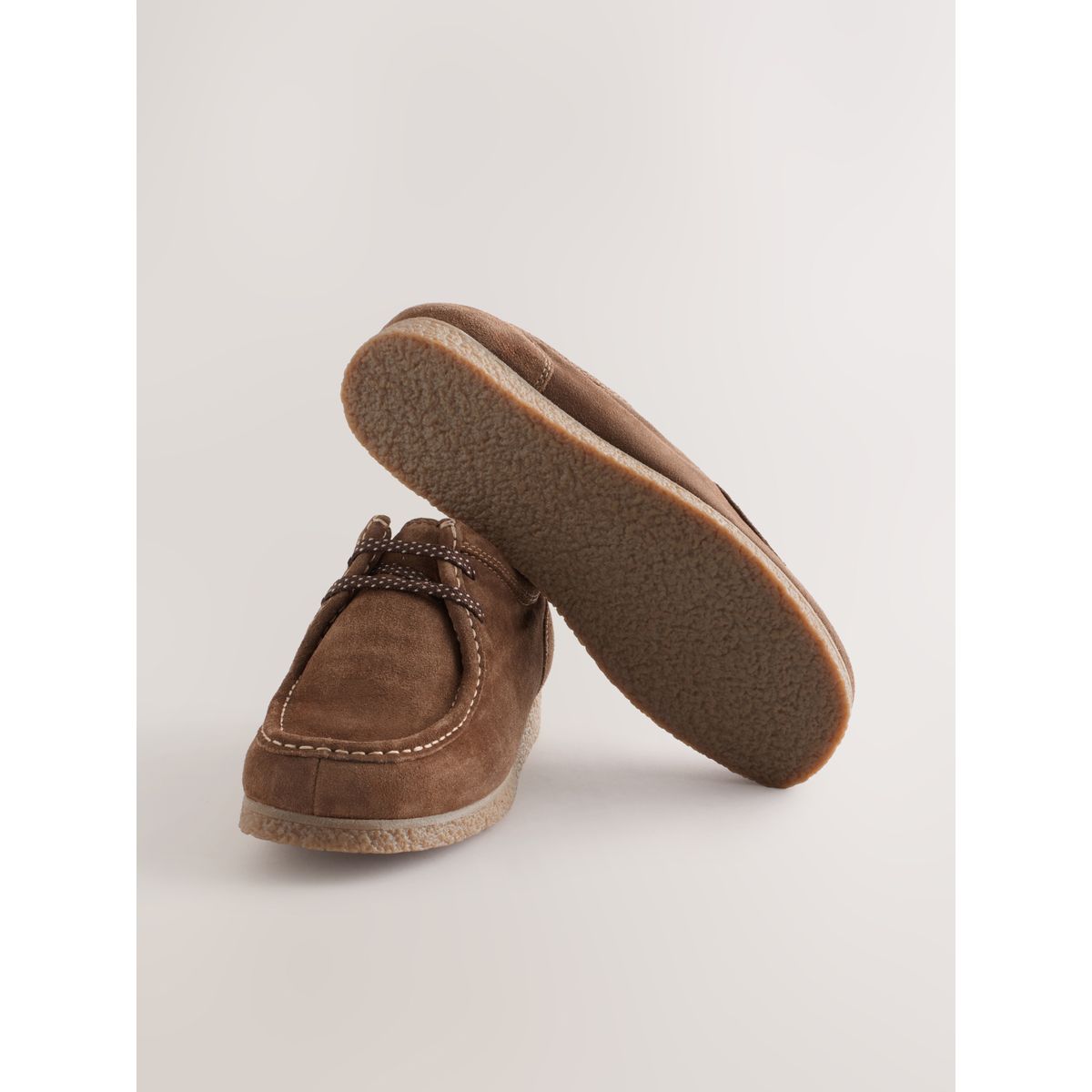 Chaussures avec effet plastron marron fauve, NEXT