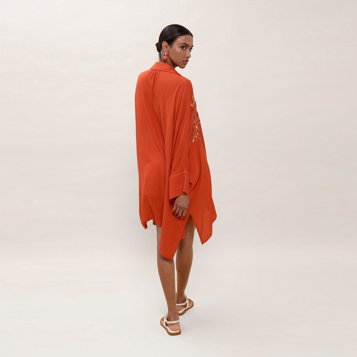 Robe chemise fluide brodée pailletée orange, LOLA CASADEMUNT