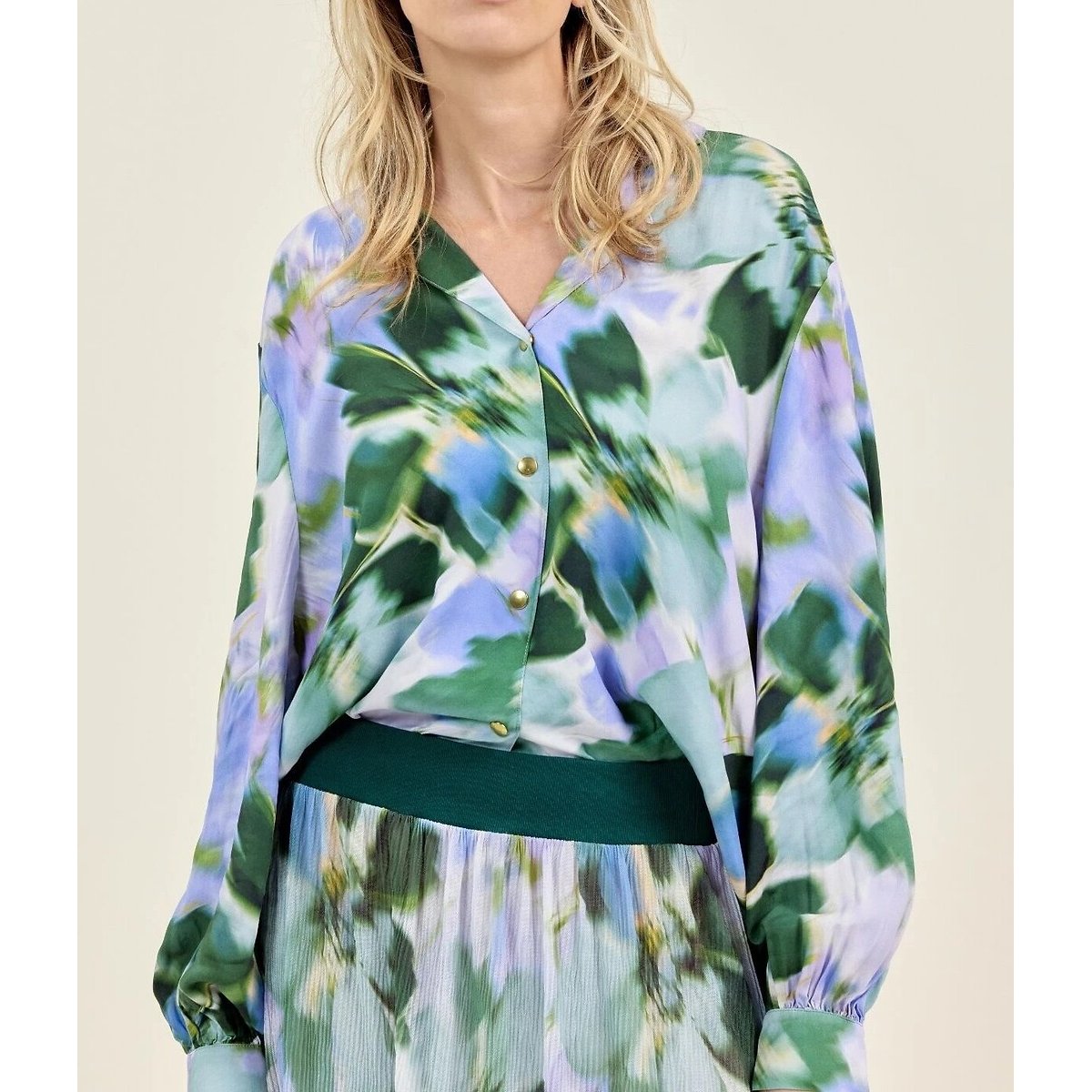 Camisa com estampado floral, BALAJI estampado floral, APACHES COLLECTIONS