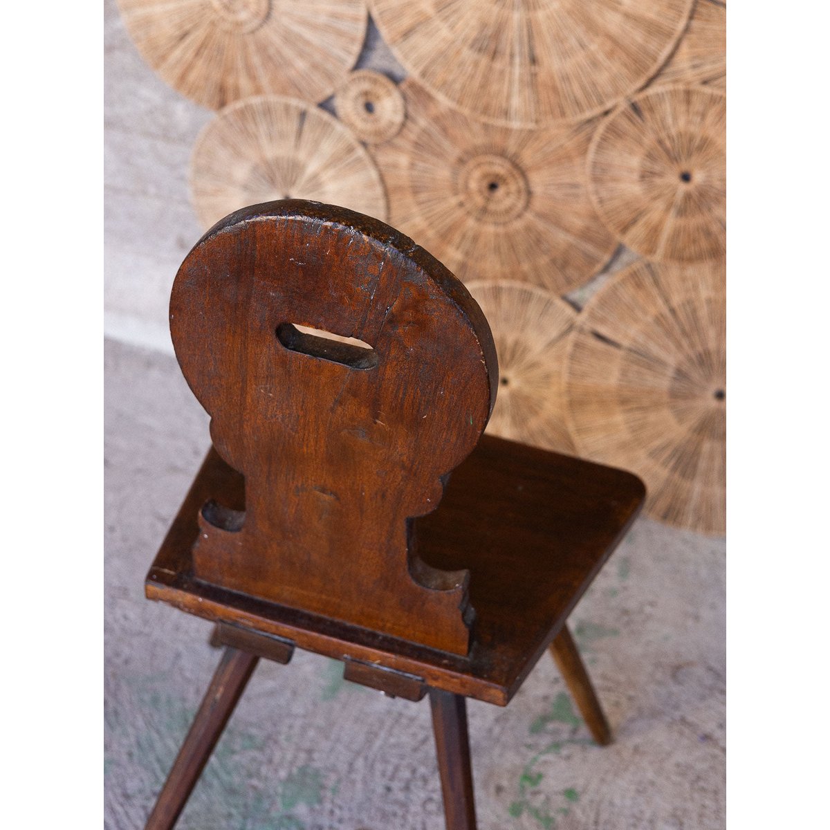 Paire de chaises alsaciennes Claude N°1573 - Bon état bois foncé, DEBONGOUT