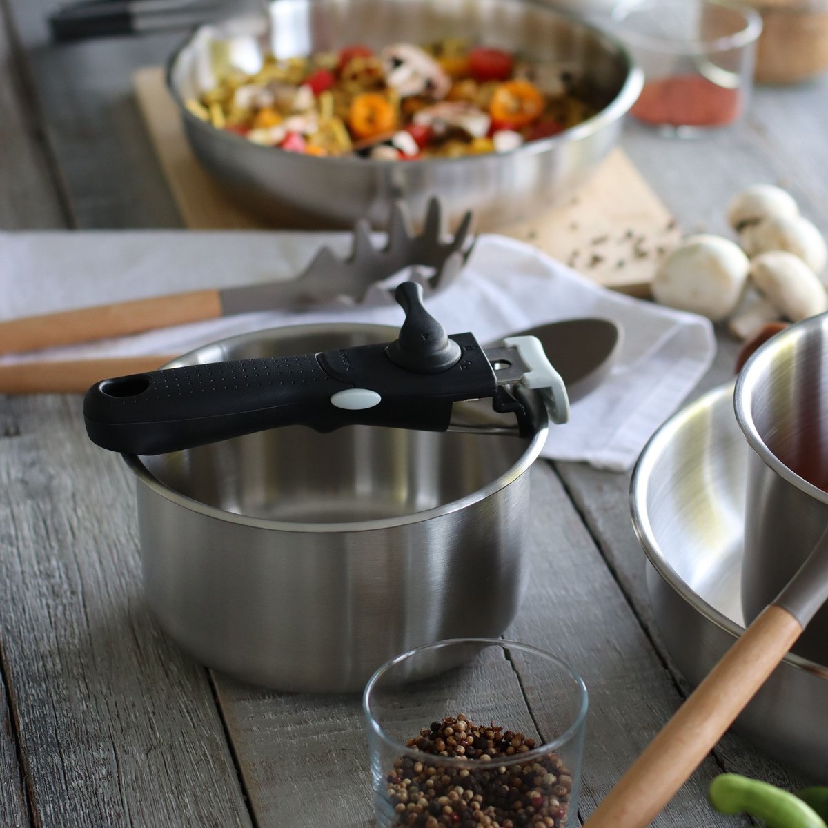 Set 3 casseroles avec poignée en acier inoxydable, IRIS inox, MENASTYL