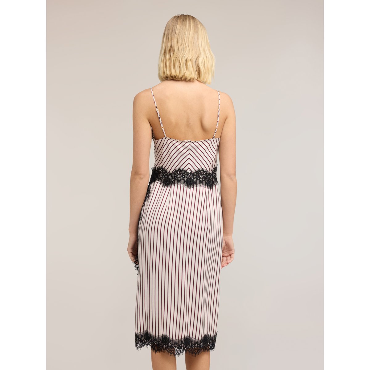Robe fourreau avec inserts en dentelle noir, MOTIVI