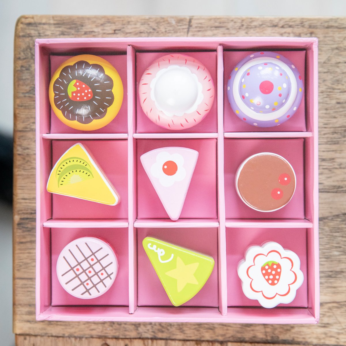 Assortiment de pâtisseries rose, NEW CLASSIC TOYS