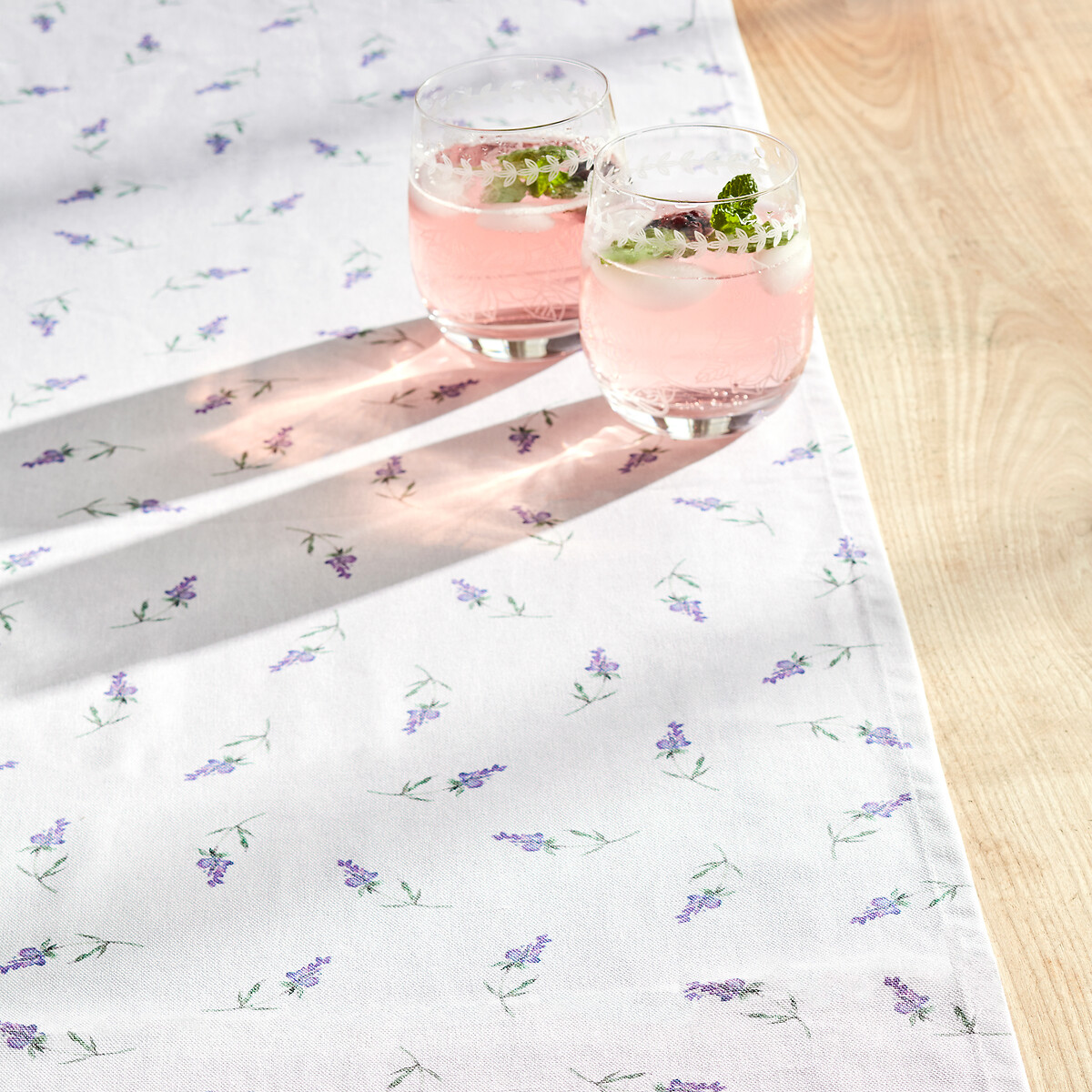 Lavandula Table Runner - 40x250cm white, SOPHIE CONRAN FOR PORTMEIRION