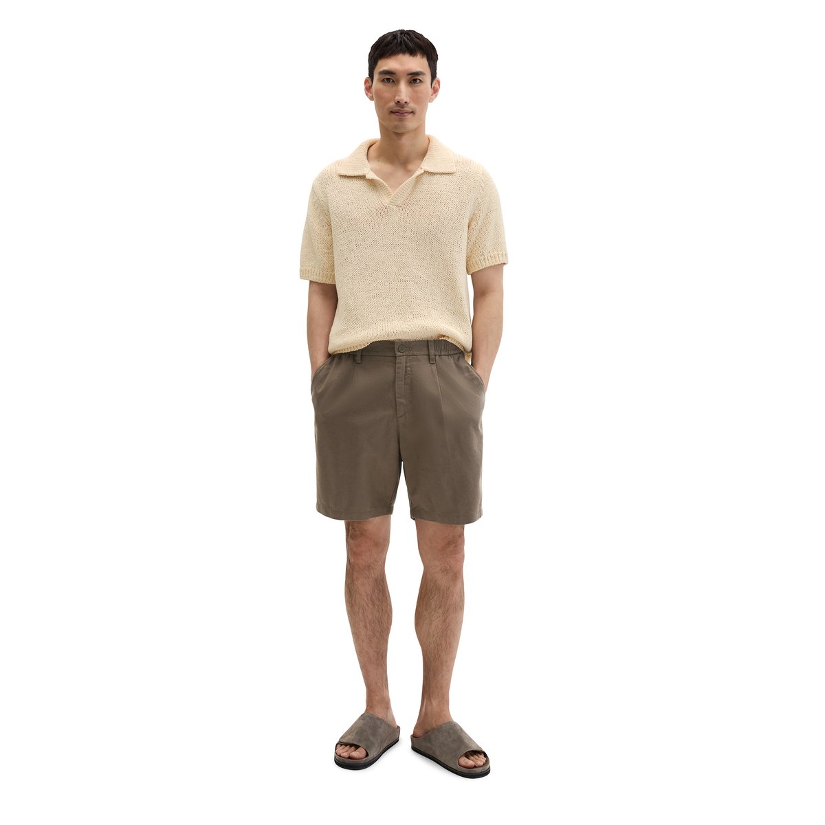 Short modèle Eksjö Jogger pleats relaxed en mélange de TENCEL™ Lyocell et de lin marron fonce, MARC O'POLO