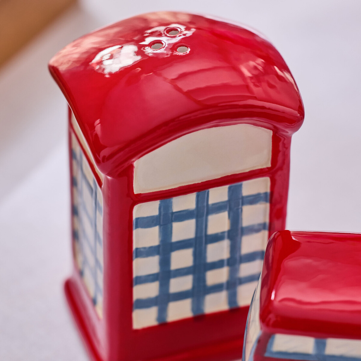 London Town Salt & Pepper Shakers red, CATH KIDSTON