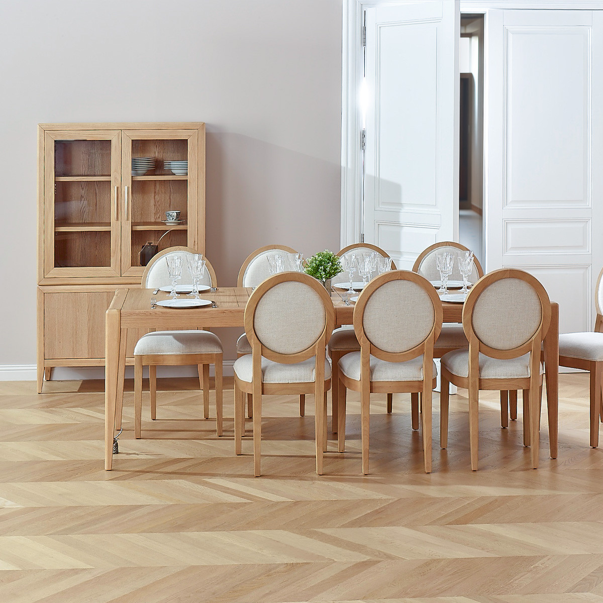 Vaisselier en chêne style contemporain, 4 portes, 3 étagères TENNESSEE beige, ROBIN DES BOIS