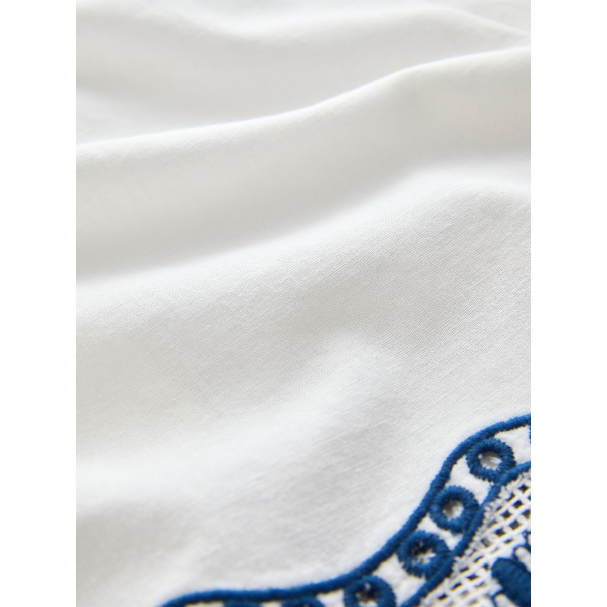 Short en lin mélangé avec broderie coquillage blanc/bleu, NEXT