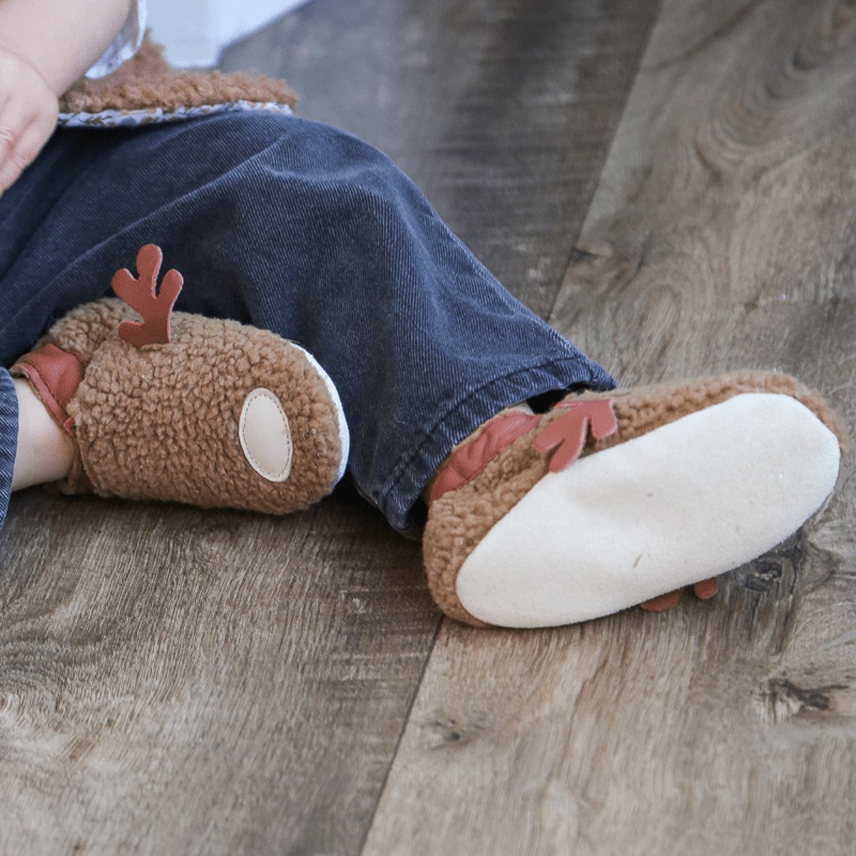 Chaussons bébé cuir souple Marilou le caribou marron, TICHOUPS