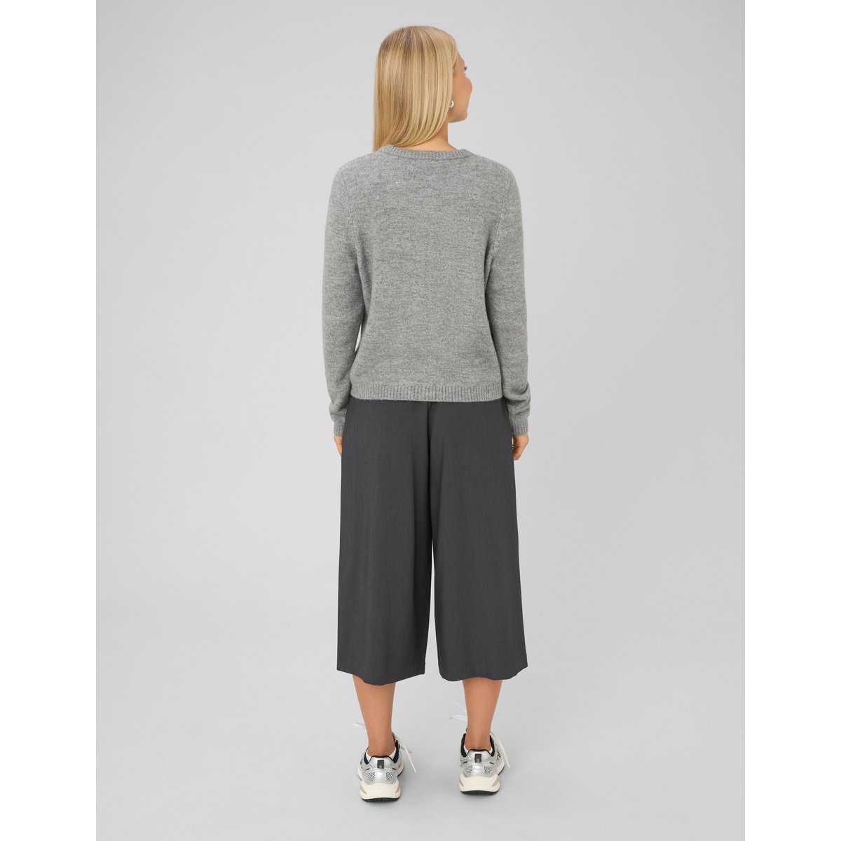 Gilet col rond boutonné gris, BZB