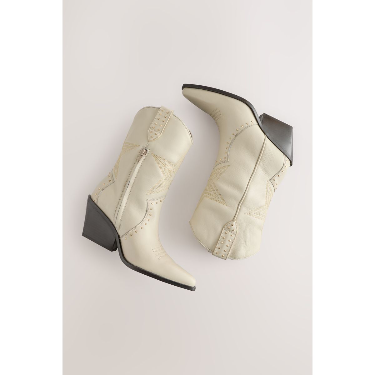 Bottes style western avec étoile crème, NEXT
