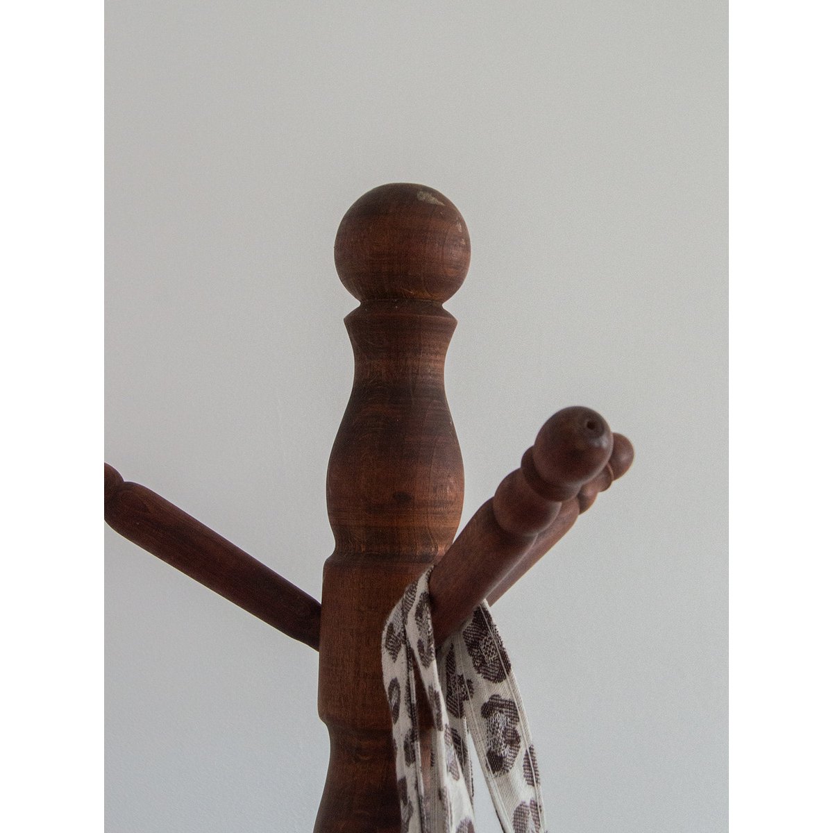 Porte-manteaux en bois Max N°174 - Bon état bois, DEBONGOUT
