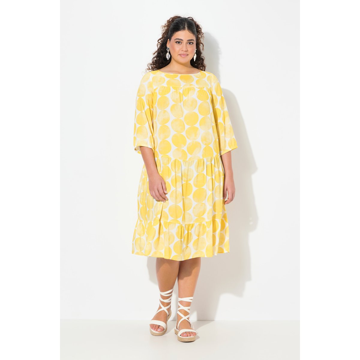 Robe à encolure bateau et manches 3/4. Motif blanc neige, ULLA POPKEN