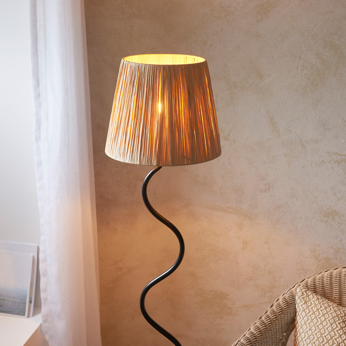 Wesley Wriggle Floor Lamp black, ÉDITÉ