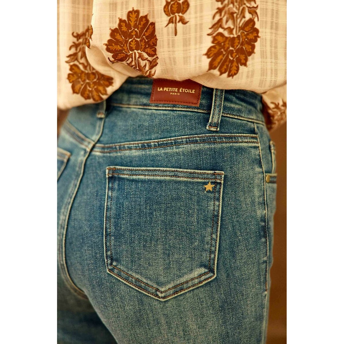 Lancelot Flared Jeans faded denim, LA PETITE ETOILE