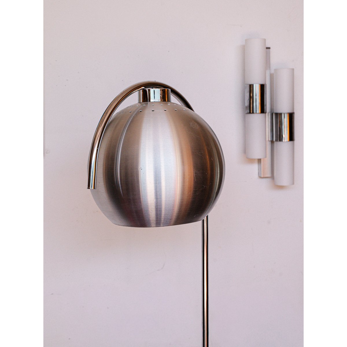 Lampadaire en métal Julien N°180 - Bon état gris, DEBONGOUT