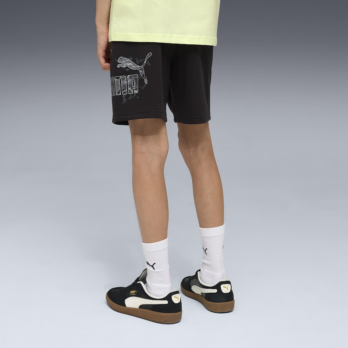 Pantaloncini in felpa non pettinata, stampa mimetica nero , PUMA