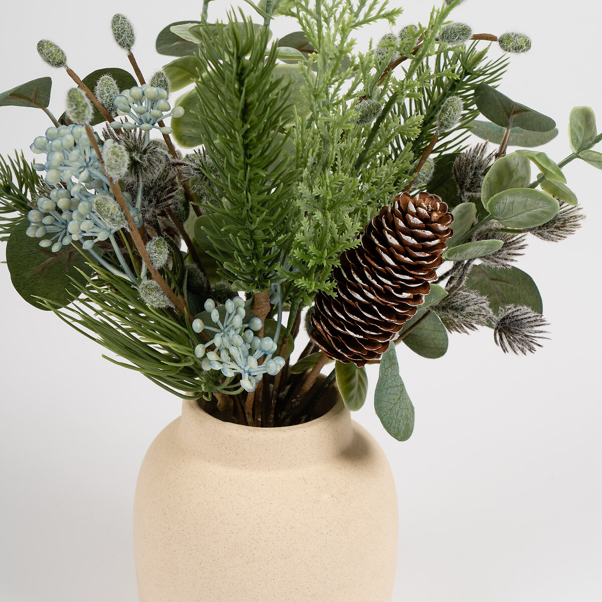 32cm Winter Pine Arrangement green, SO'HOME