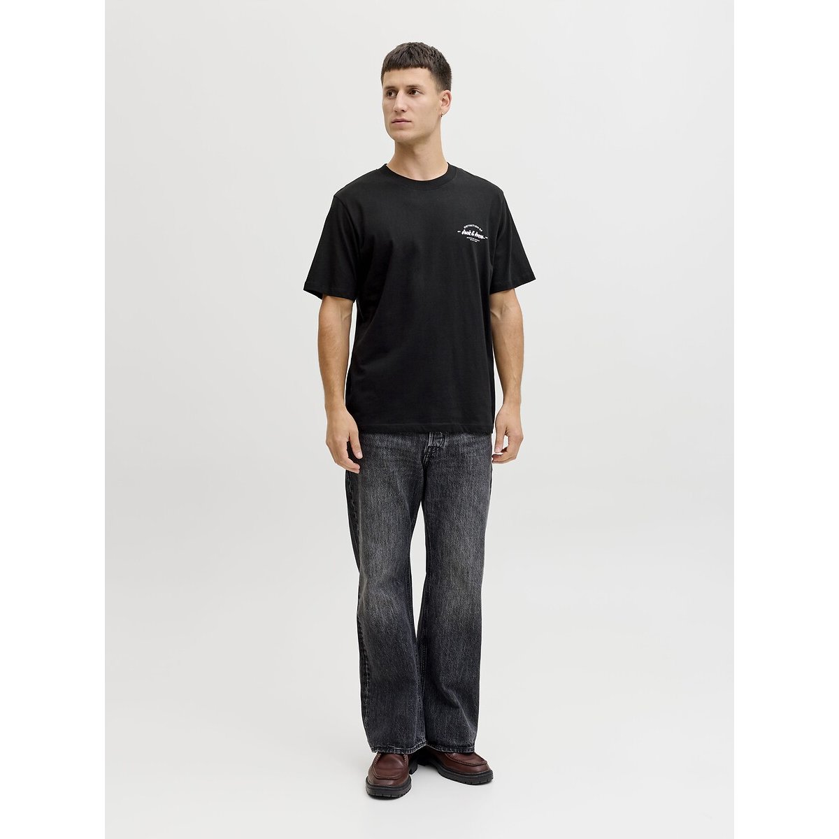 Chest Logo Short Sleeve T-Shirt black, JACK & JONES