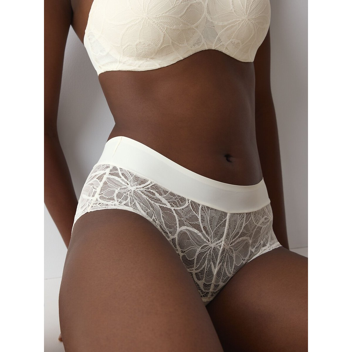 Body Make-Up Illusion Shorts ecru , TRIUMPH