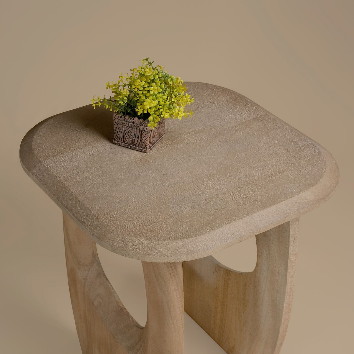 Shou Oval Mango Wood Side Table light wood, ÉDITÉ
