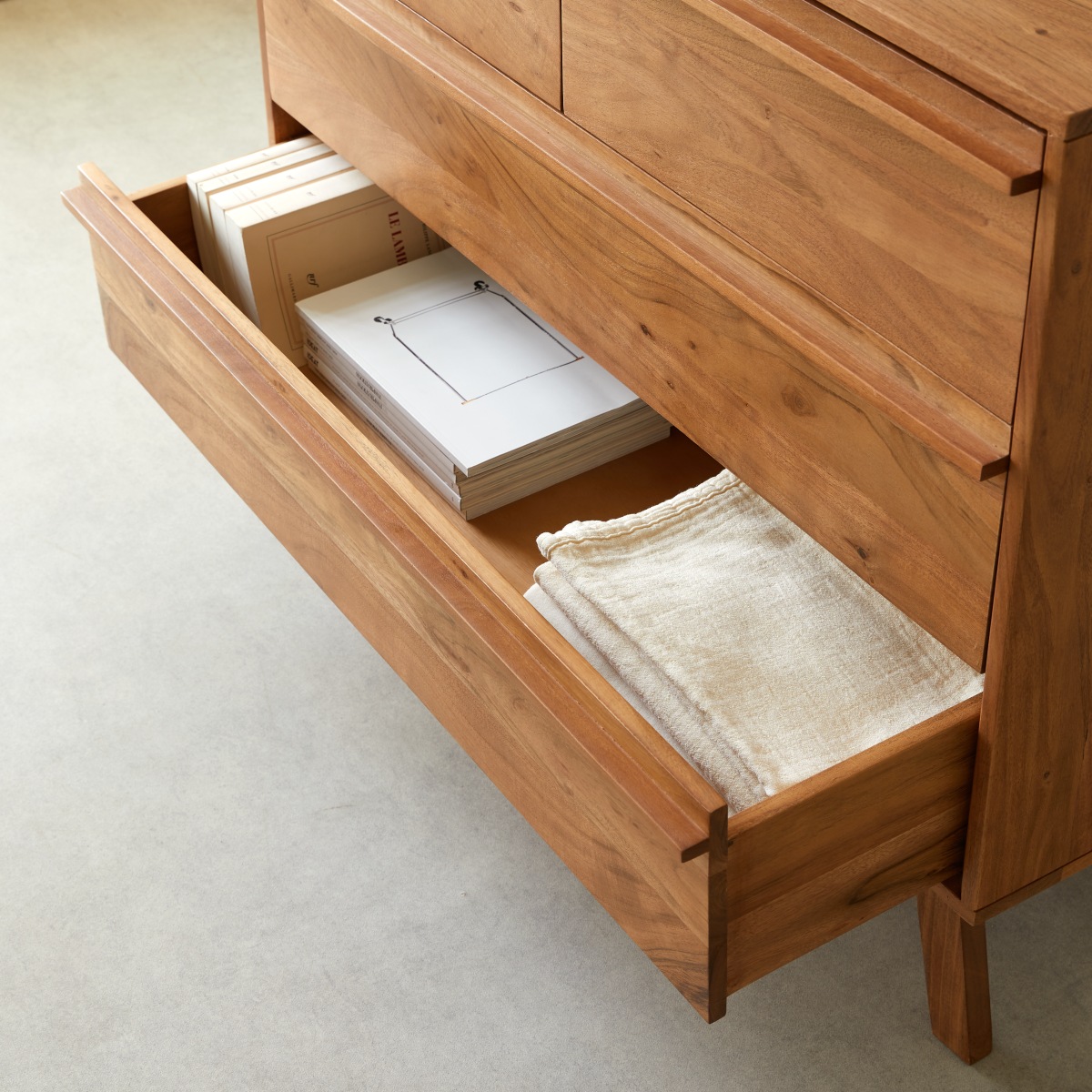 Commode en Acacia massif, NIELS marron foncé, TIKAMOON