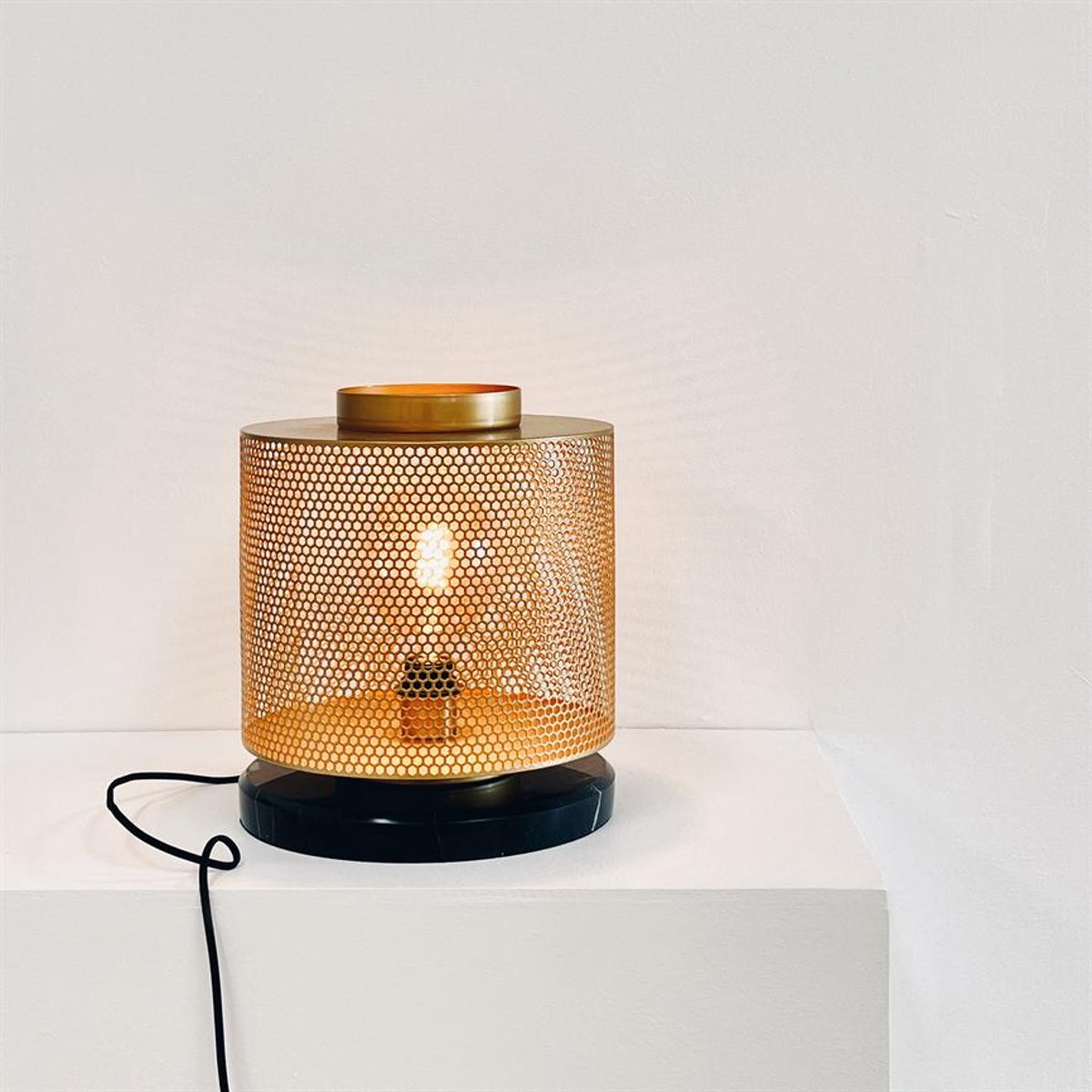 Lampadaire en Métal brass/marble Nantes brass, DYBERG LARSEN