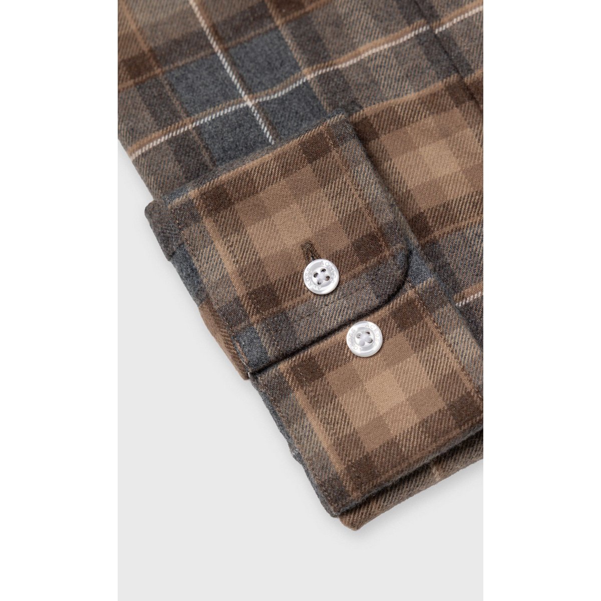 Chemise Confort fit à grands carreaux en flanelle marron foncé, ACROSS