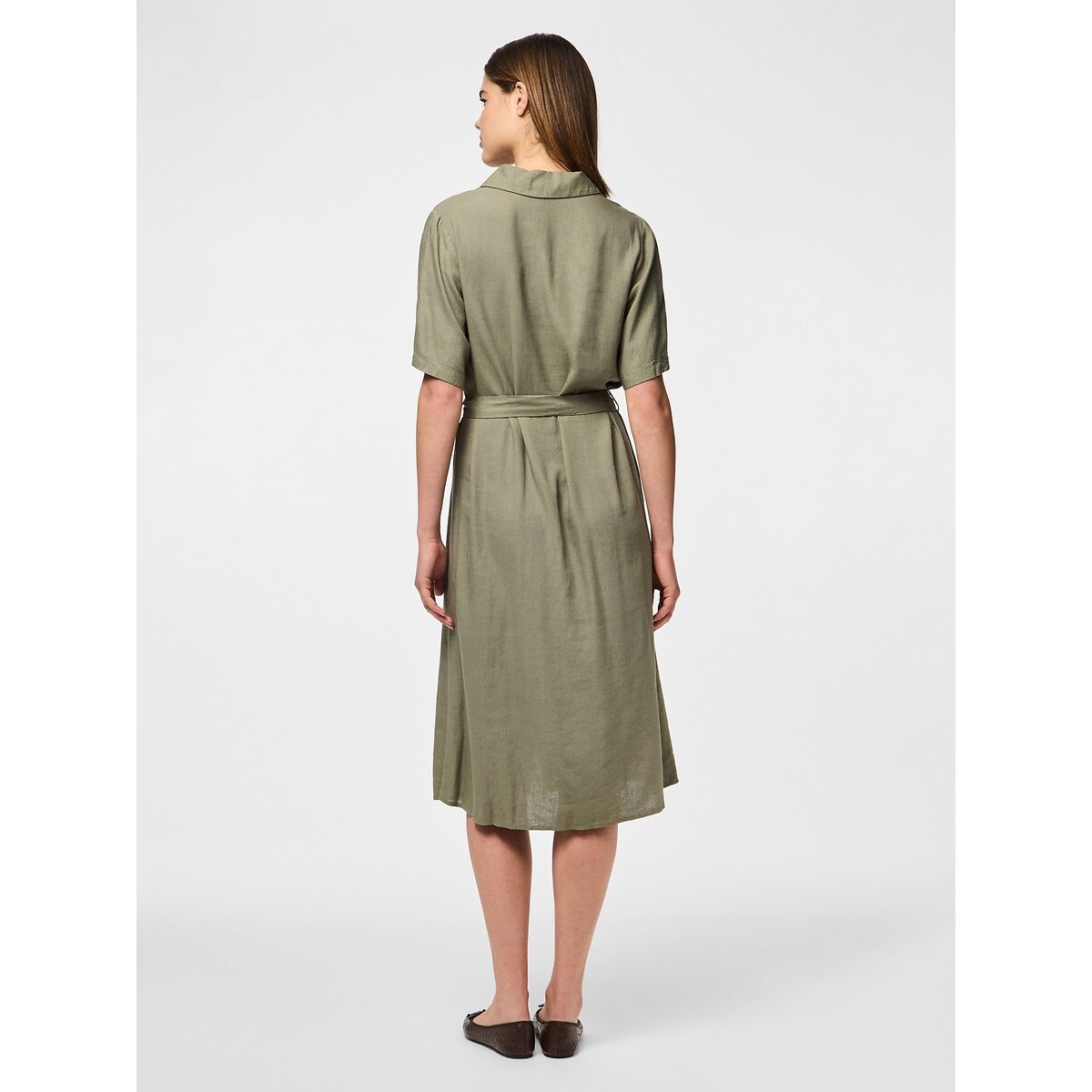 Chemisier maniche corte, con cintura verde kaki, PIECES