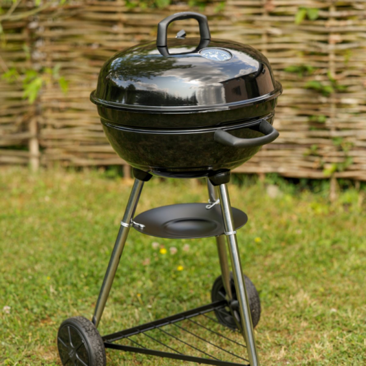 Barbecue Charbon, FUMOK noir, COOK IN GARDEN