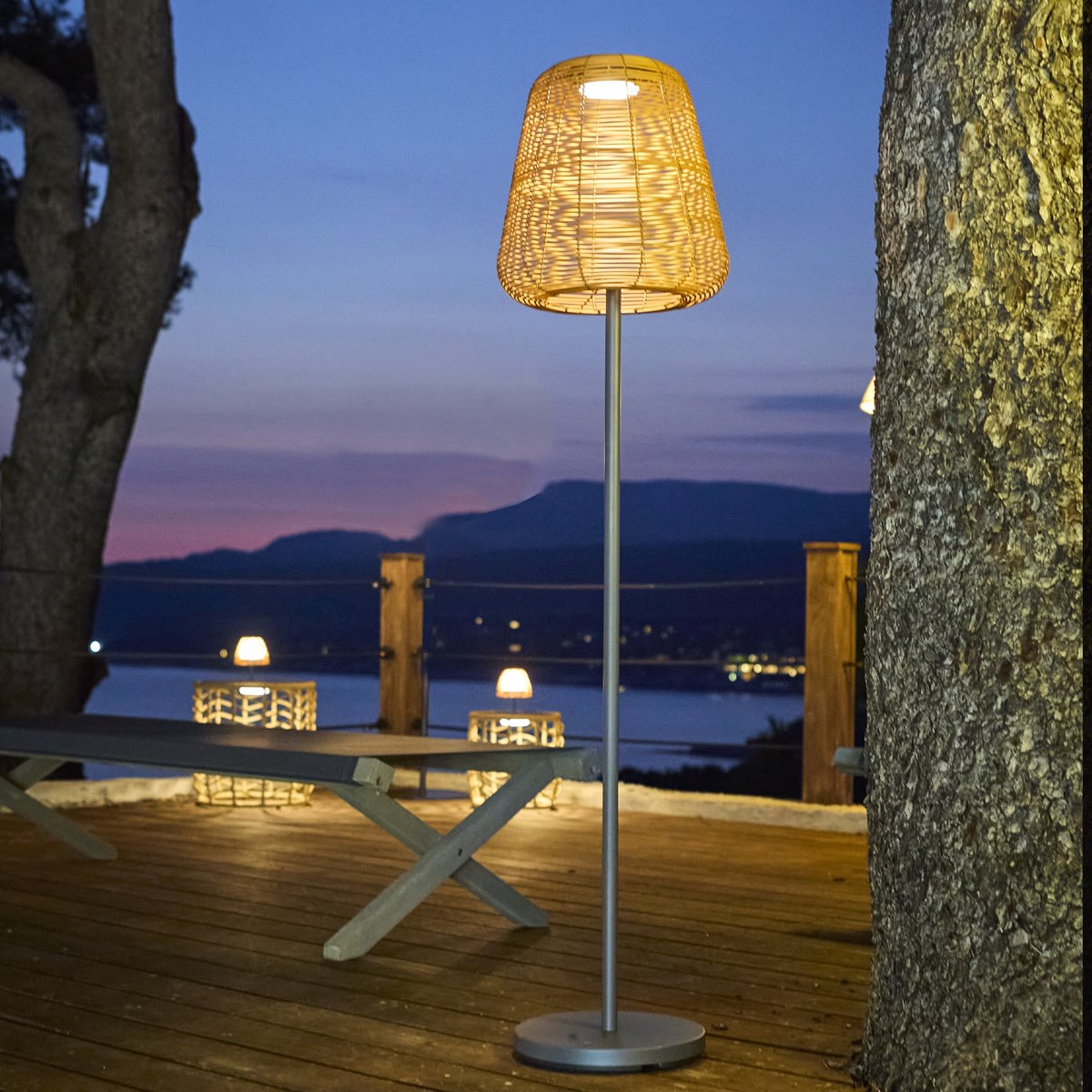 Lampadaire solaire BOHEME TALL marron, LUMISKY