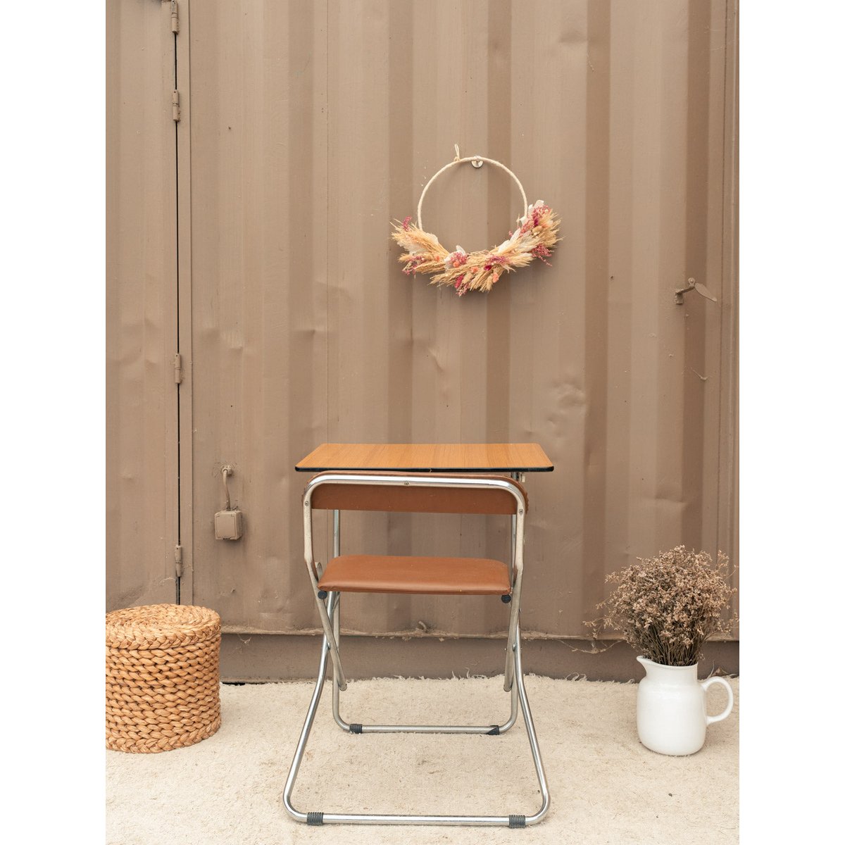 Bureau et chaise pour enfant chromé Yvan N°576 - Bon état bois foncé, DEBONGOUT