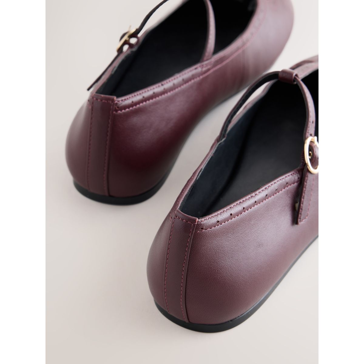 Babies en cuir forever comfort® prune, NEXT