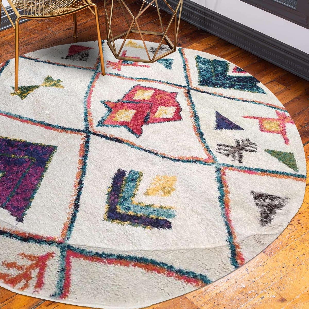 Tapis carré motif berbère LYN5 OURIKA C blanc, UN AMOUR DE TAPIS