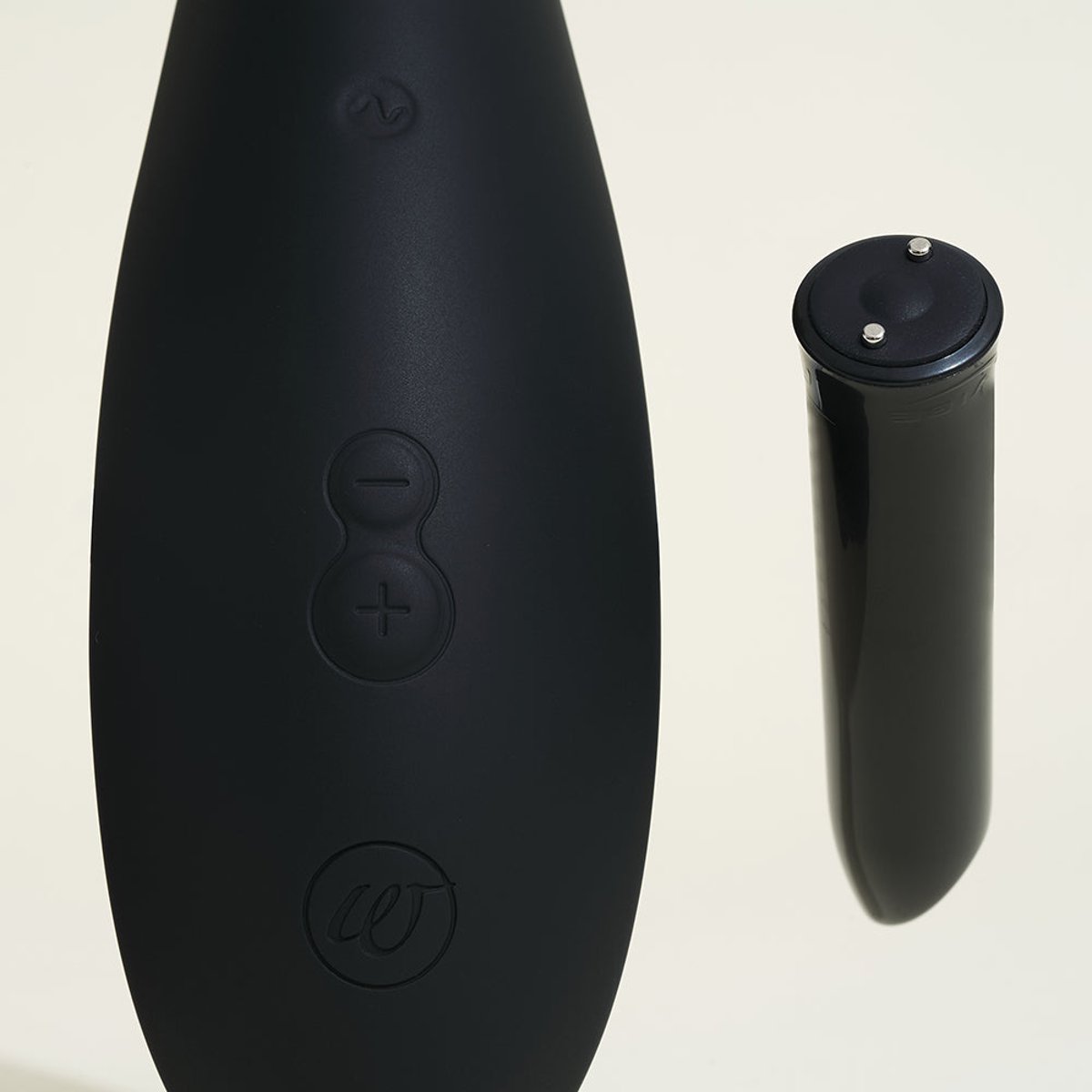 Stimulateur clitoridien Womanizer Premium 2 + WeVibe Chorus noir, WOMANIZER