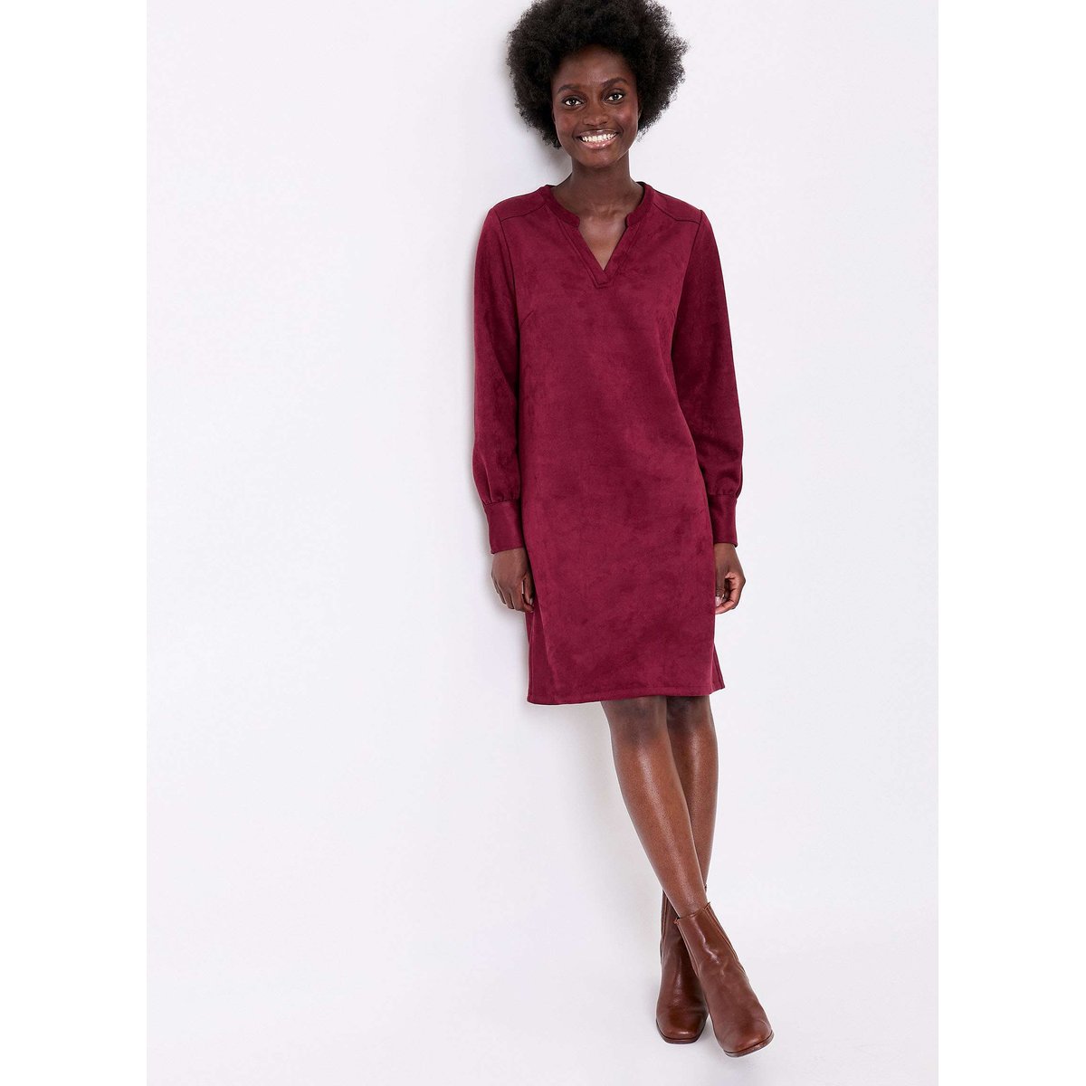 Robe droite suédine souple ANIKA rouge grenade anika, LA FIANCÉE