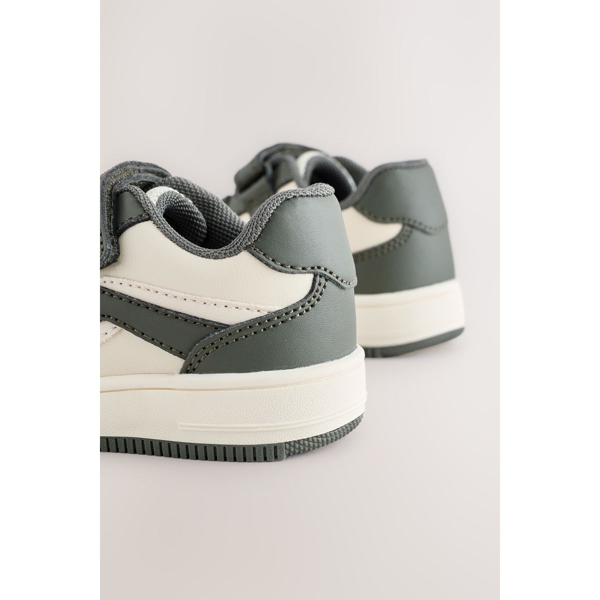 Baskets élastiques à lacets et scratch vert kaki, NEXT