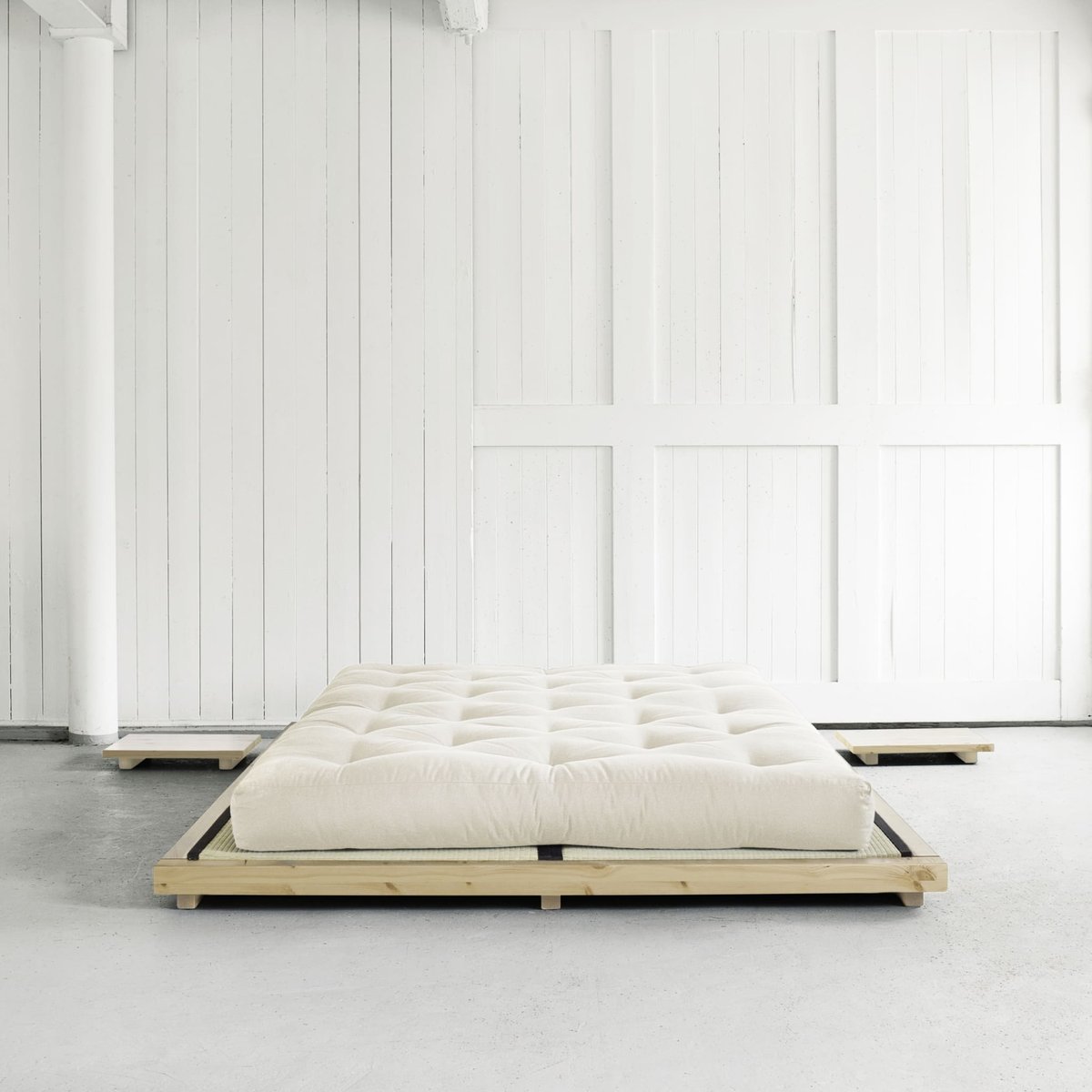 Lit futon DOCK en pin massif, style japonais - DOCK bois clair, KARUP DESIGN
